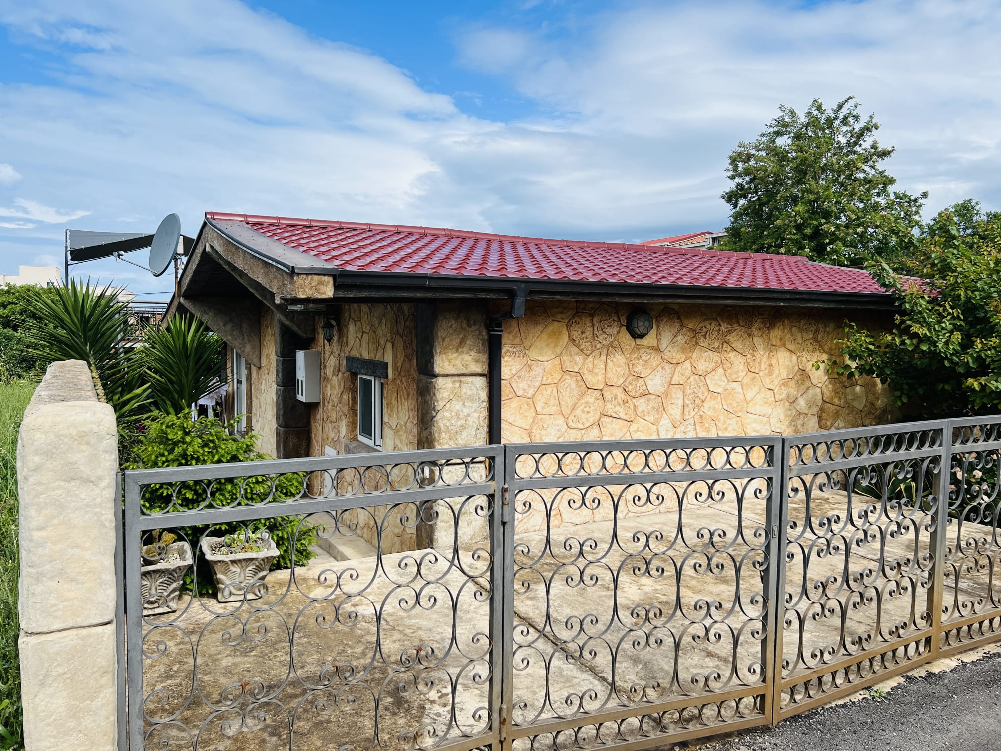 2 bedroom Villa 98 m² Dobra Voda, Montenegro